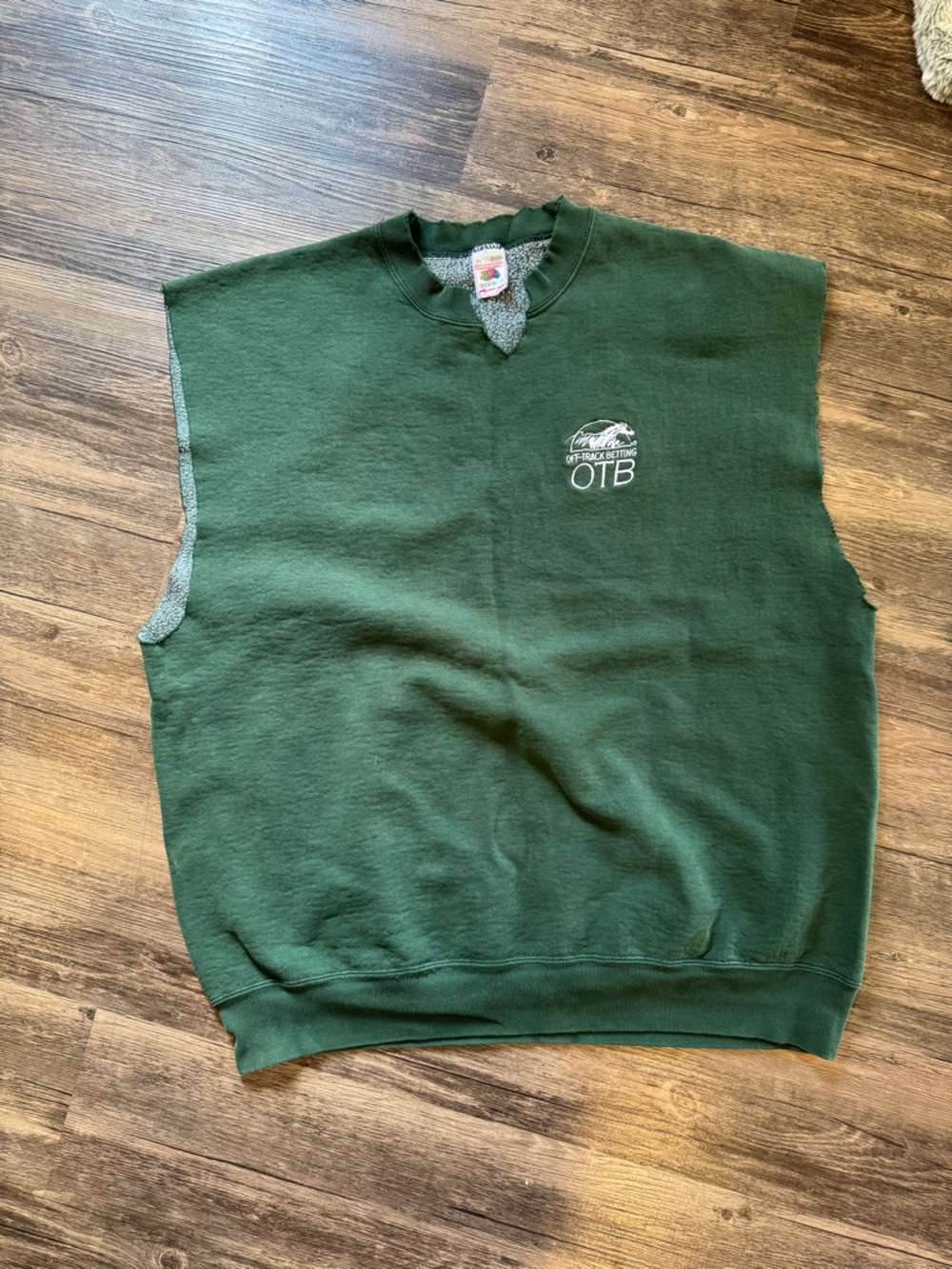 Vintage Fruit of the Loom Green Off-Track Betting Sleeveless Crewneck Men’s XL